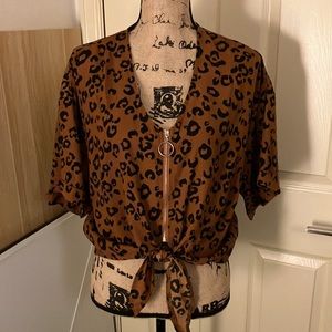 Miley + Molly cheetah leopard print crop top exposed zipper cute chic large L